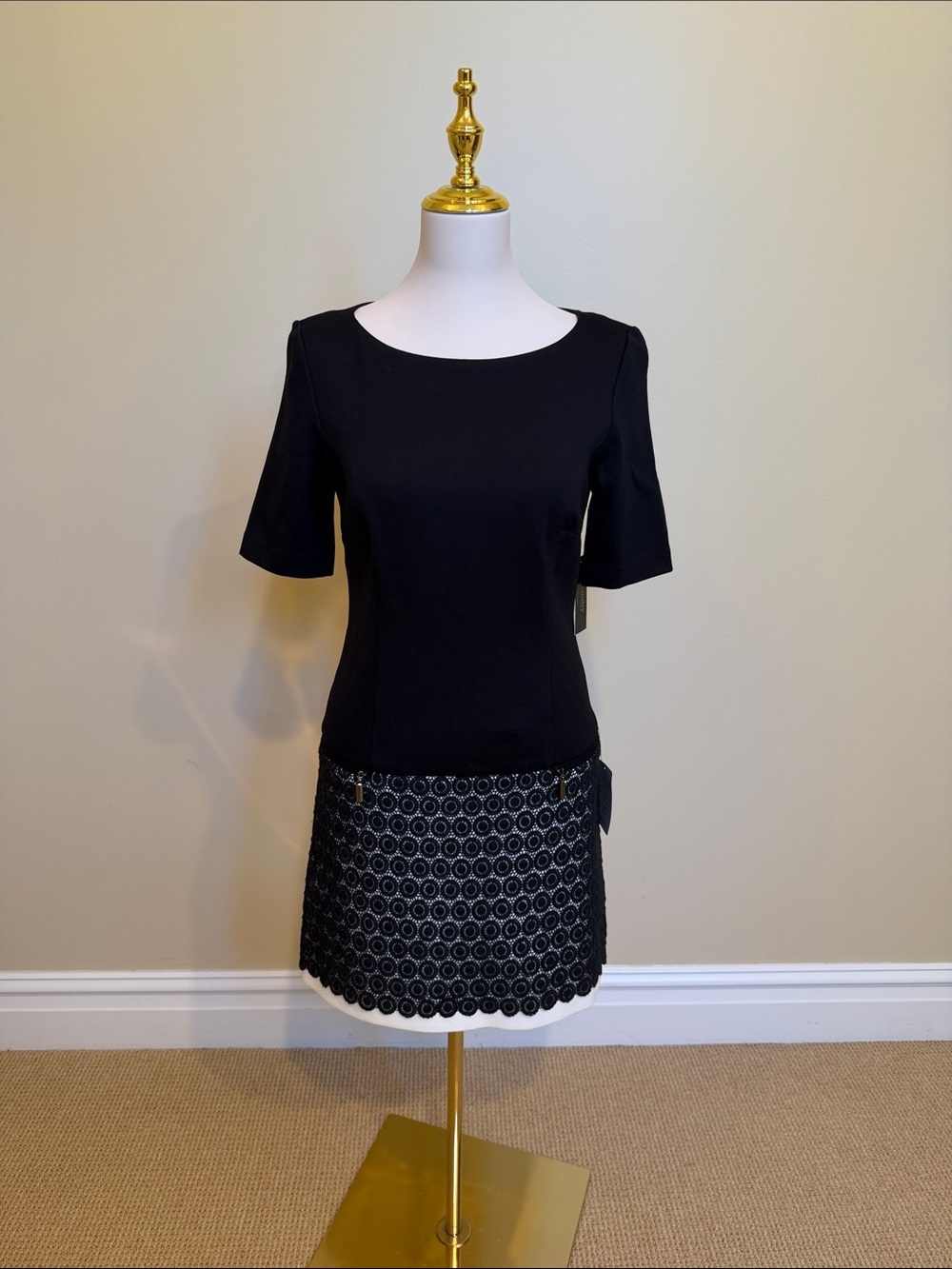 Laundry by Shelli Segal NWT Black Mini Dress Size 6 Lace Skirt Cocktail Dress